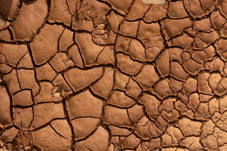 Protestas por el agua en Posorja: Interagua explica fallas y obra paralizada