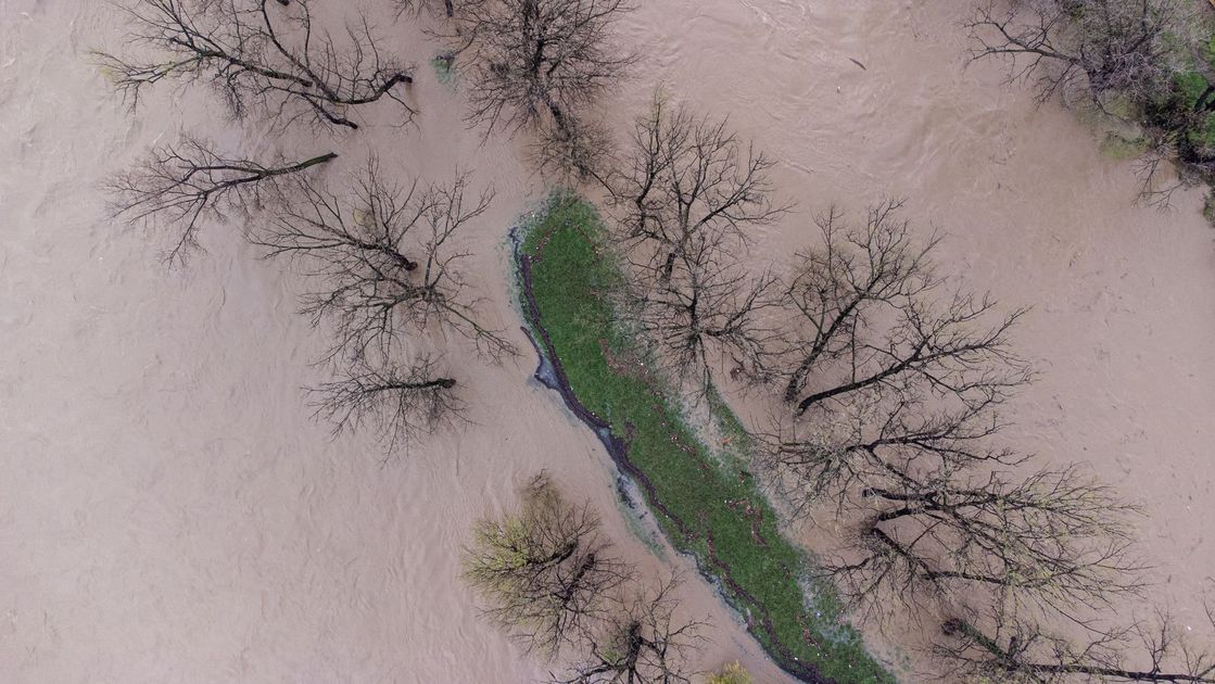 Desborde del río Tenguel afecta a parroquia rural tras lluvias intensas