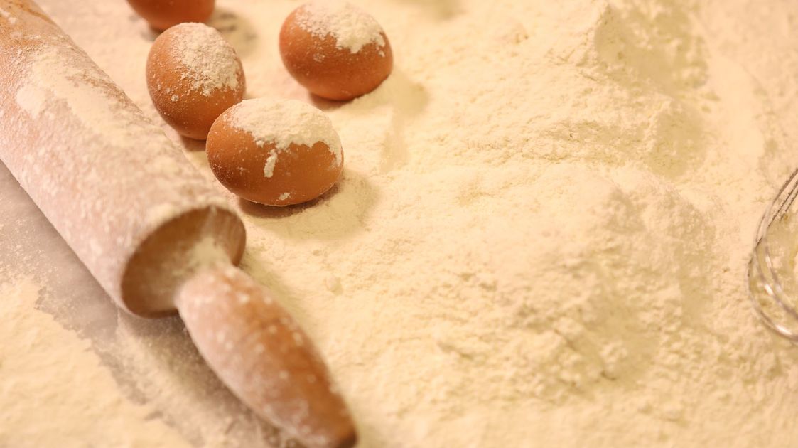 Cursos gratuitos de repostería y oficios artesanales impulsan emprendimientos en Isla Trinitaria