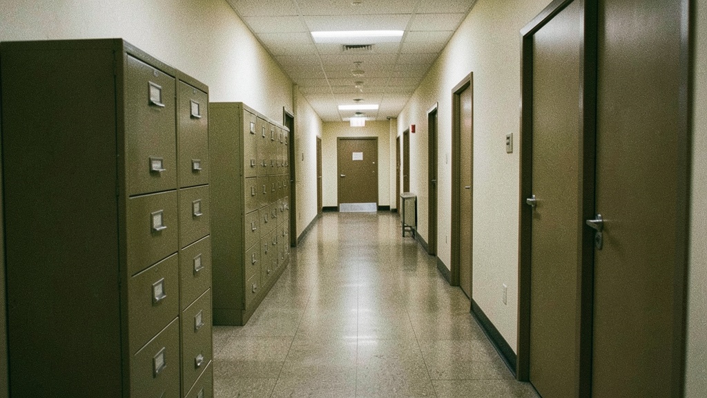 Alcaldía reduce de 11 a 3 requisitos para instalar quioscos y carretillas