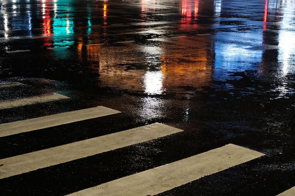 Lluvias y viento dejan calles mojadas en Guayaquil, Durán y Samborondón