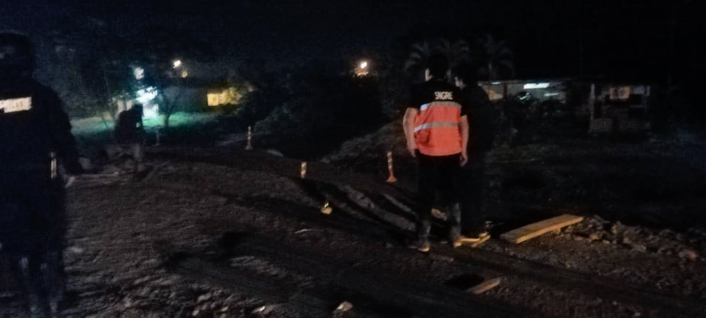Verifican obras de mitigación contra inundaciones junto al puente de Ñausa