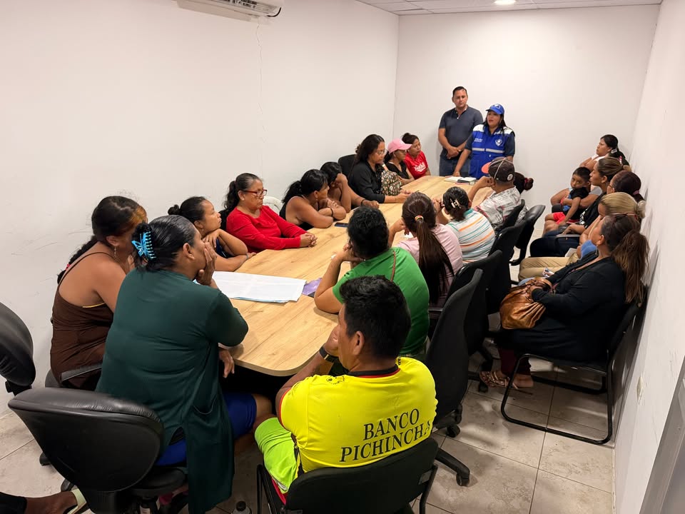 Feria del Día de los Difuntos en Posorja: emprendedores organizan logística sin costo para el GAD
