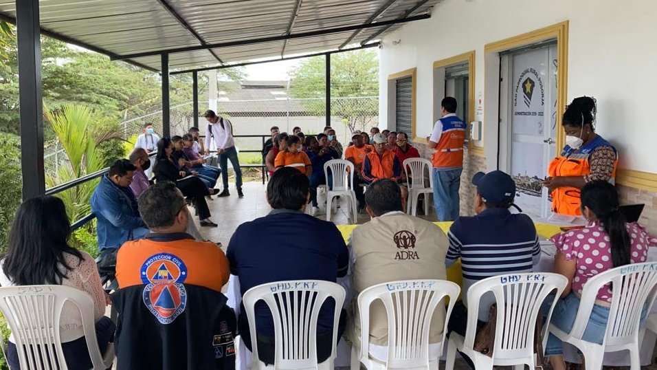 Capacitación en alertas tempranas para líderes de Posorja