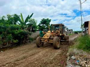 Obras Públicas avanza en bacheo y asfaltado durante el feriado de Carnaval