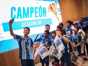 JBG se coronó campeona del Interbarrial El Universo en Guayaquil