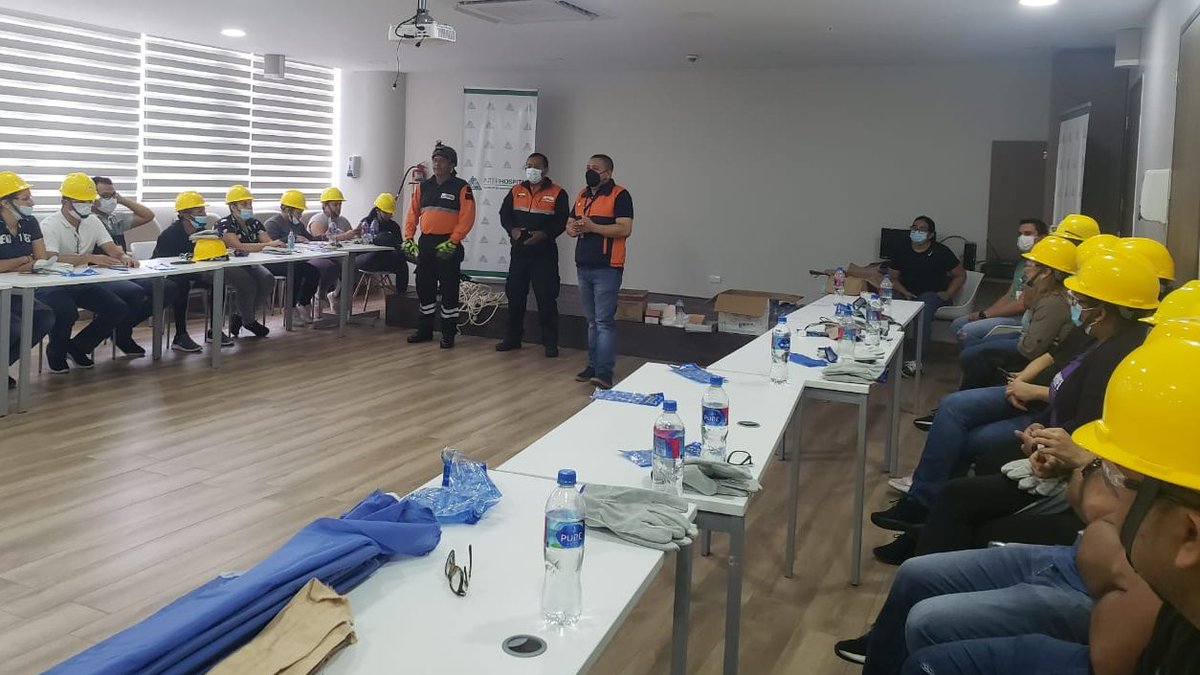 Brigadas del Interhospital Guayaquil reciben capacitación en bioseguridad y evacuación
