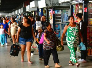 Terminales de Guayaquil se preparan para recibir a 230 mil viajeros en el feriado