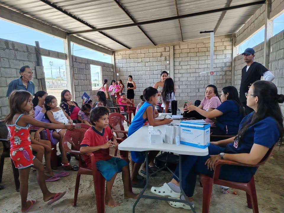 Brigada médica del GAD Parroquial de Puná llegó a Puerto Zapote para atender a la comunidad