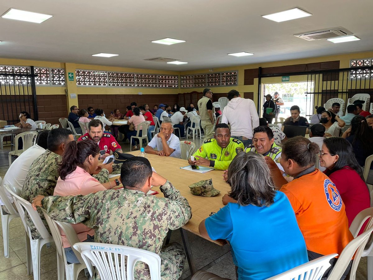 Simulacro de tsunami en Puerto Posorja mide capacidad de respuesta ante riesgos costeros