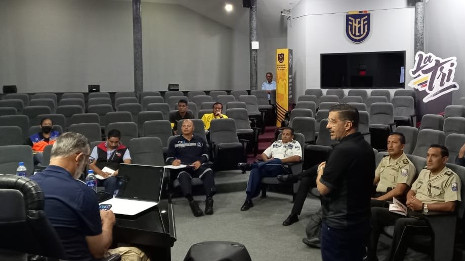 Coordinan seguridad para final Copa Libertadores en Estadio Monumental