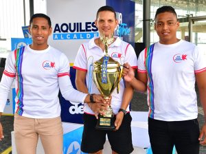 Ganadores de la Regata Guayaquil-Posorja recibieron premios en el Palacio de Cristal