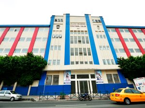 El legado educativo de Guayaquil: 200 años formando a las generaciones del país