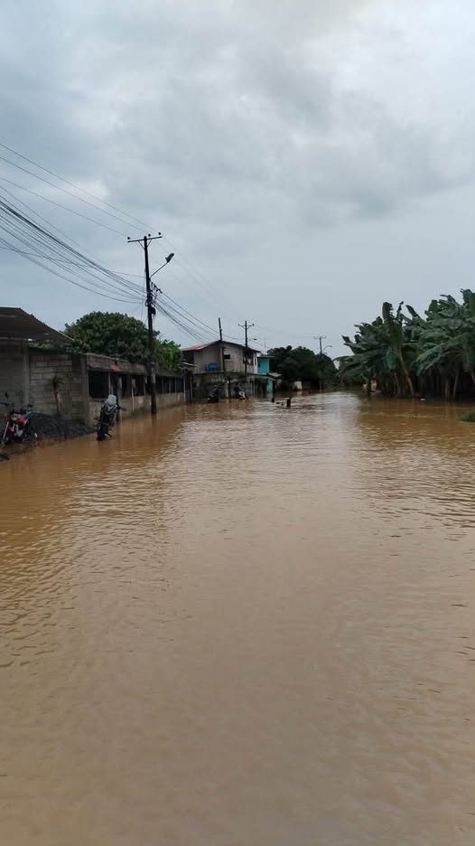 Emergencia por crecida del río afecta a Tenguel tras intensas lluvias