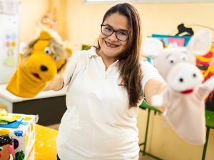 Terapeutas del Municipio de Guayaquil unen vocación y maternidad para ayudar a familias
