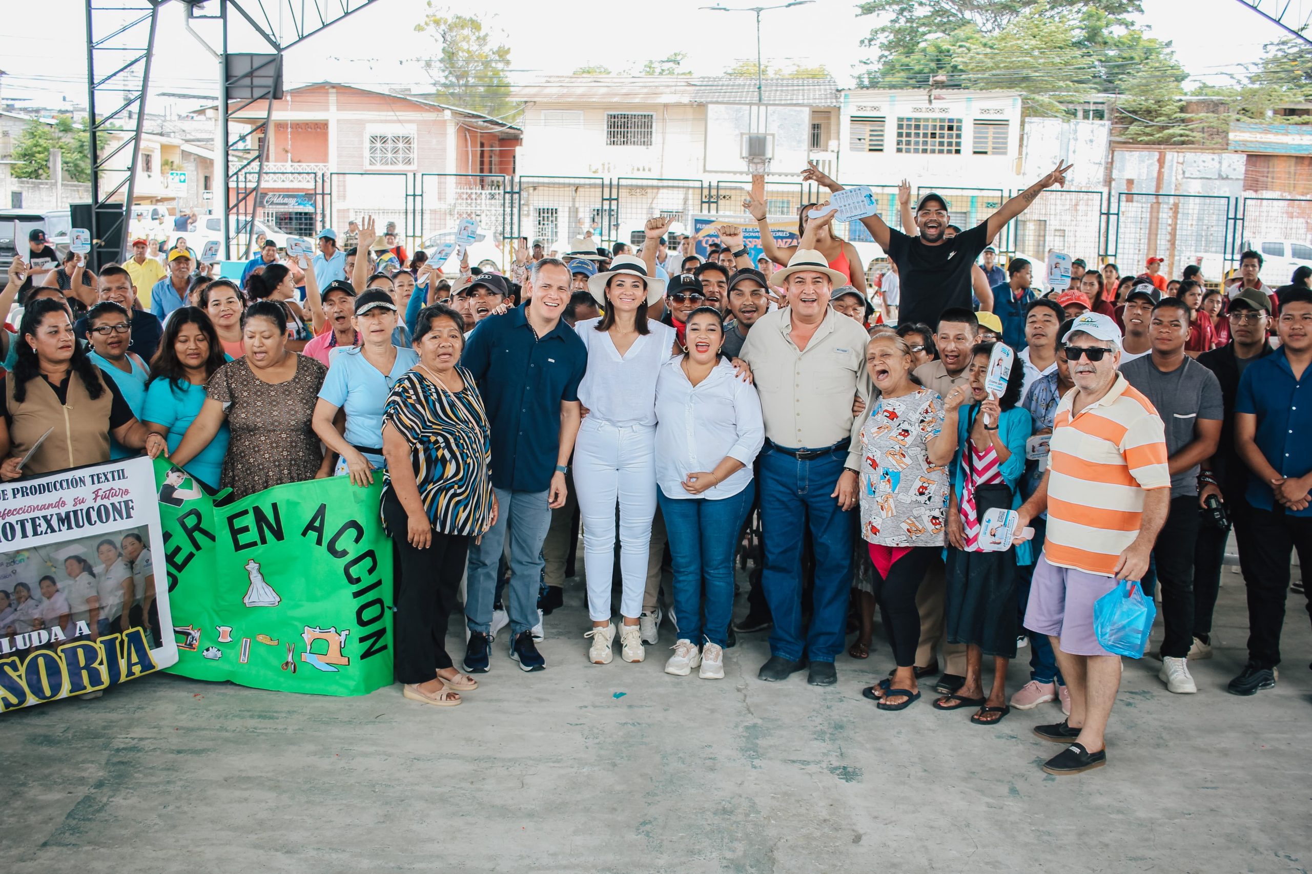 Prefectura del Guayas prioriza obras en Playas y Posorja tras conversatorios comunitarios