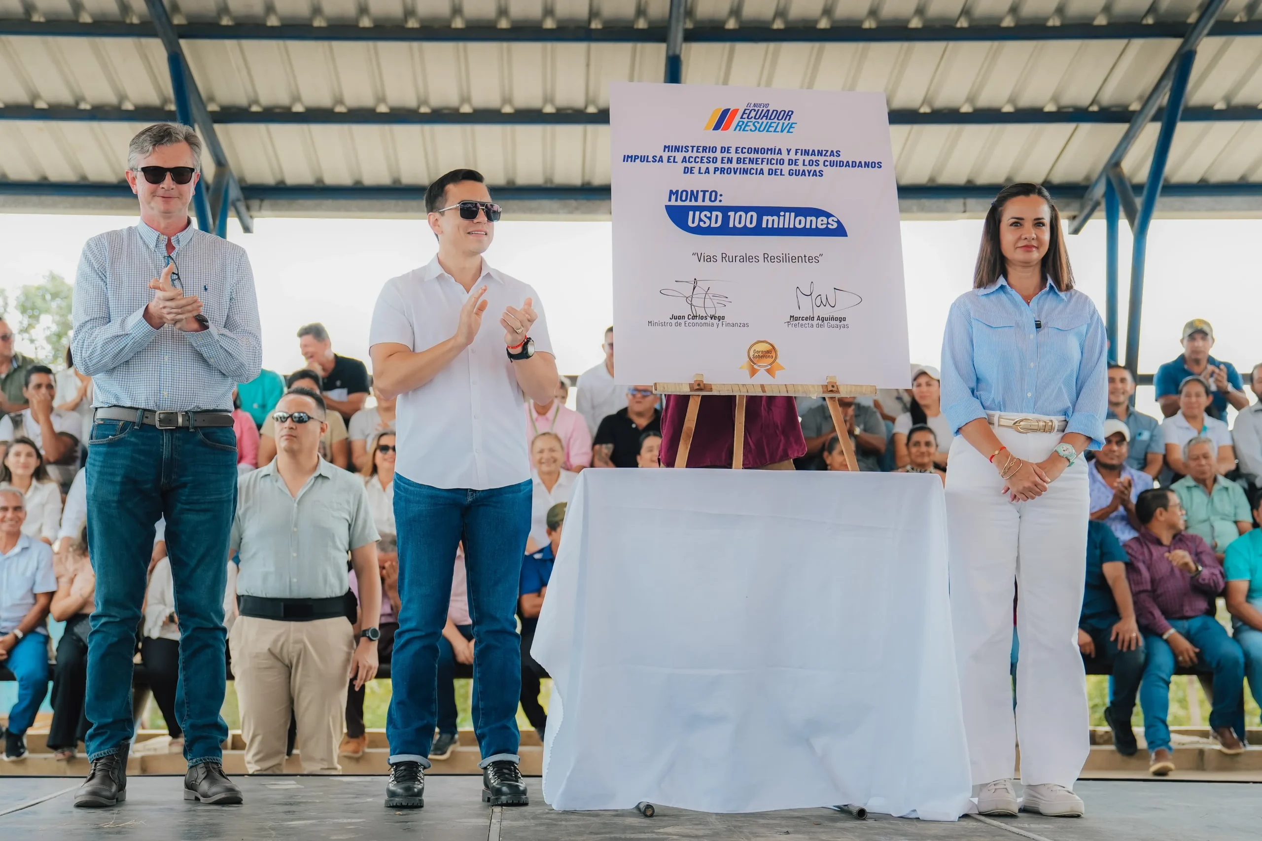Gobierno firmó aval soberano para 15 obras viales en el Guayas con crédito del Banco Mundial