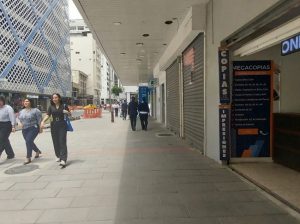 Guayaquil bate récord con 5.021 renovaciones de licencias comerciales en marzo