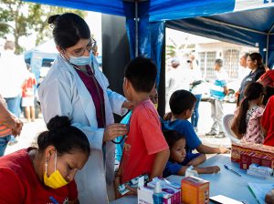 Municipio llevó salud y vivienda a Monte Sinaí en Guayaquil
