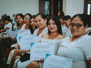 Municipio recupera calles en Carlos Magno y limpia el Estero Salado