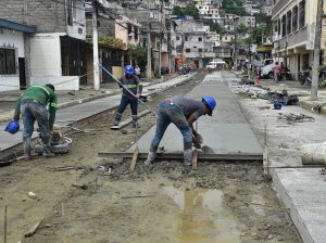 Lluvias frenan obras en Mapasingue Este y calle El Oro por 15 días
